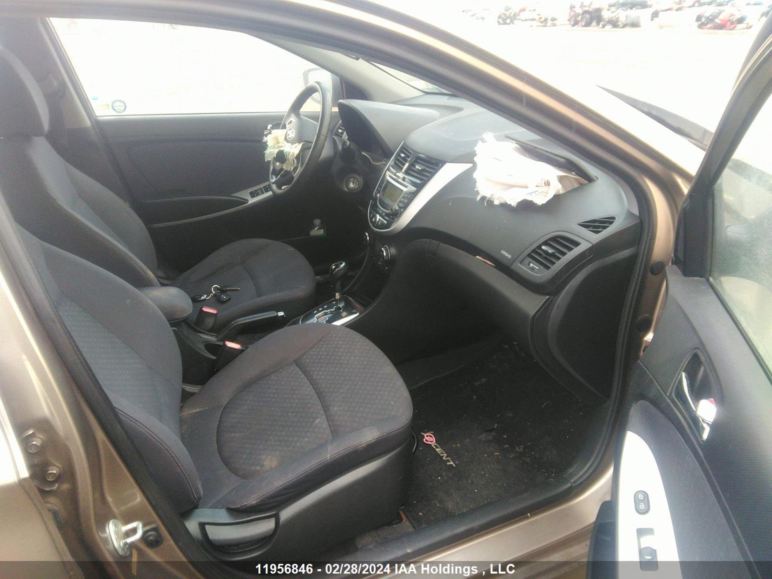 Photo 4 VIN: KMHCU5AE3DU094054 - HYUNDAI ACCENT 