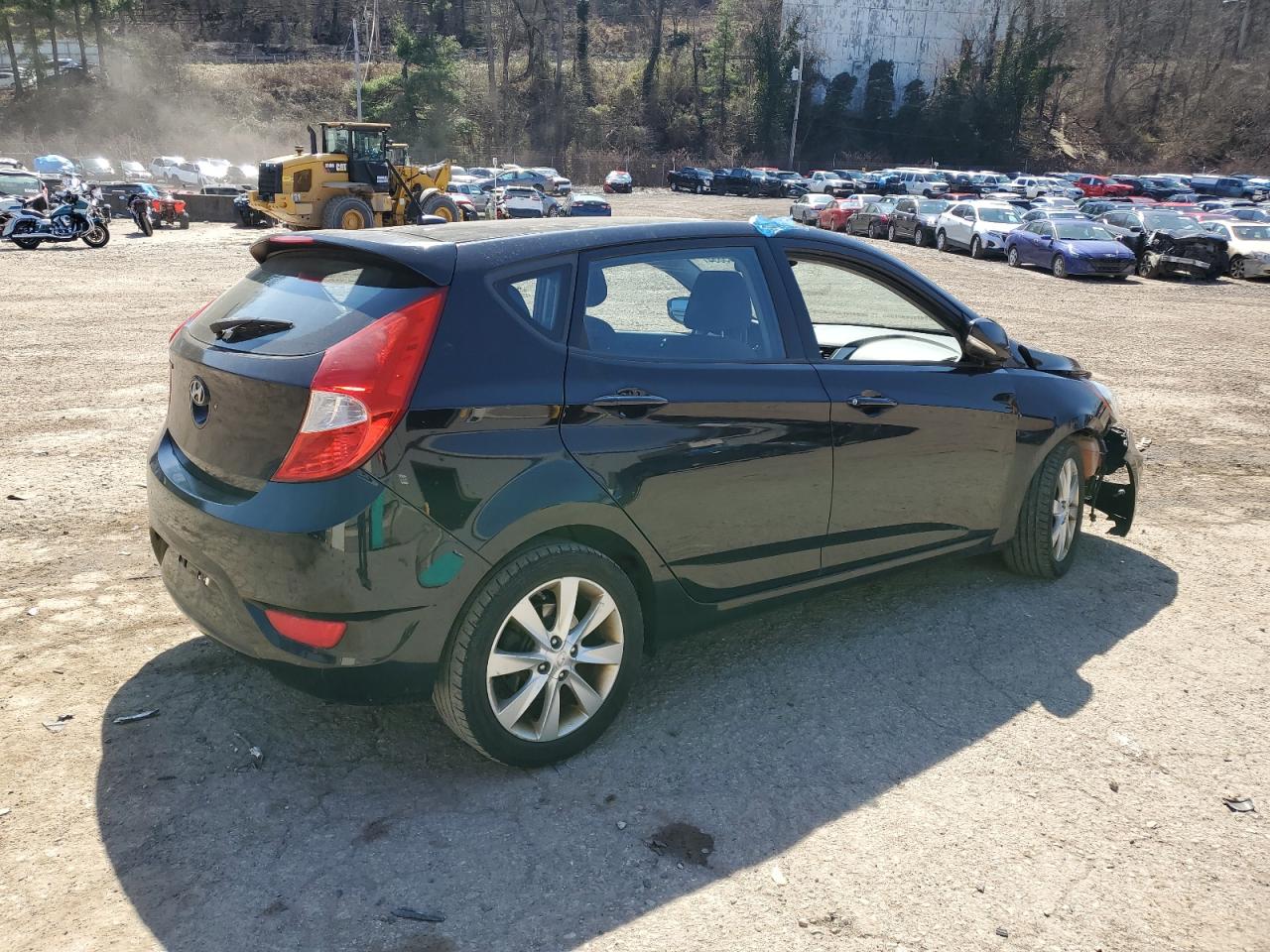 Photo 2 VIN: KMHCU5AE3DU120393 - HYUNDAI ACCENT 