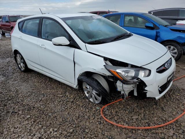 Photo 3 VIN: KMHCU5AE4DU073956 - HYUNDAI ACCENT 