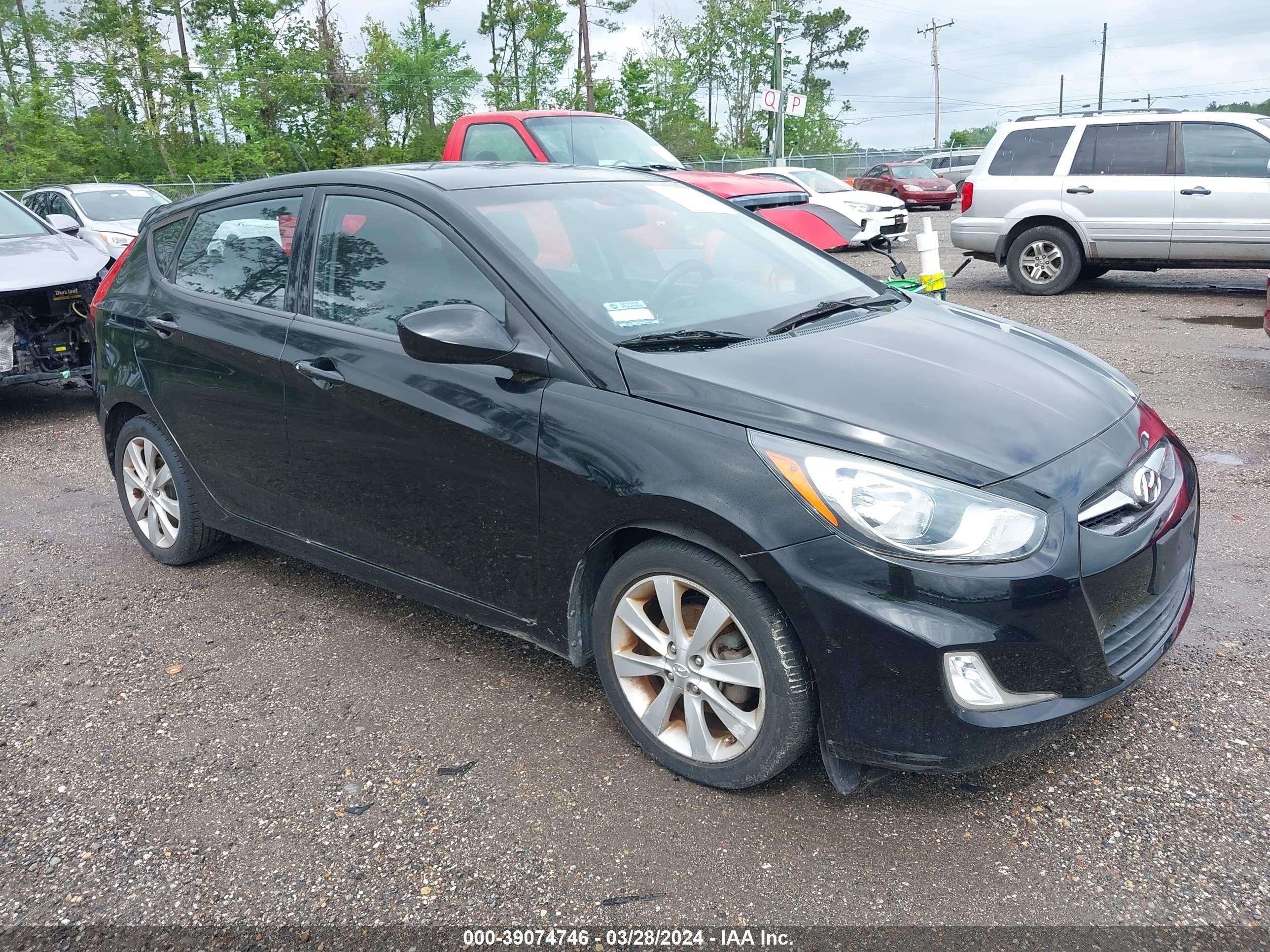 Photo 0 VIN: KMHCU5AE5CU037269 - HYUNDAI ACCENT 