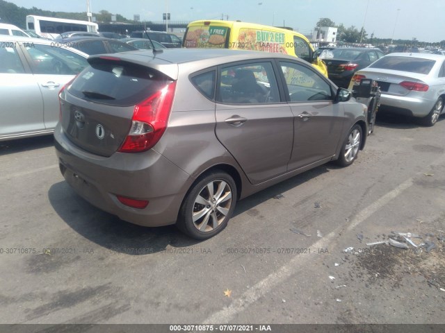 Photo 3 VIN: KMHCU5AE5CU052998 - HYUNDAI ACCENT 