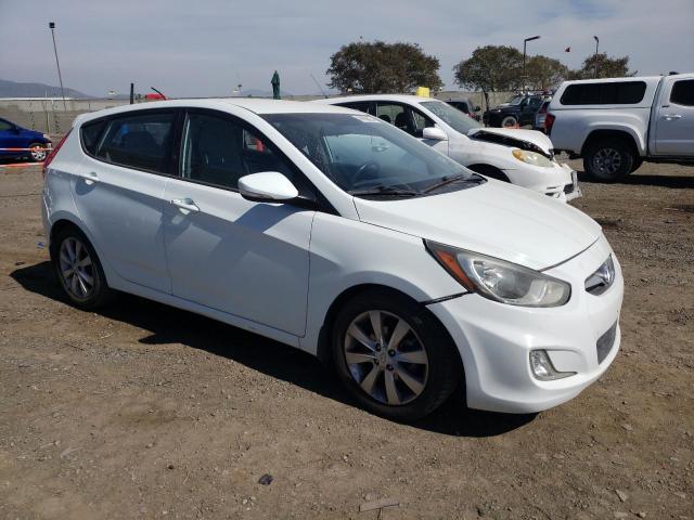 Photo 3 VIN: KMHCU5AE5DU065039 - HYUNDAI ACCENT 