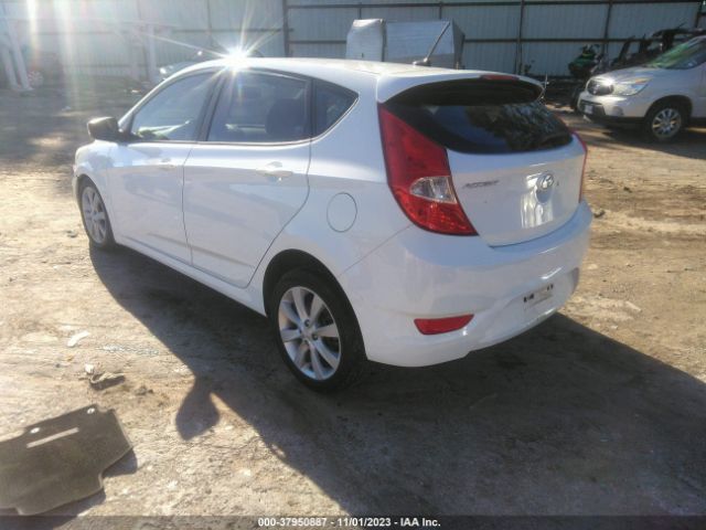 Photo 2 VIN: KMHCU5AE5DU136885 - HYUNDAI ACCENT 