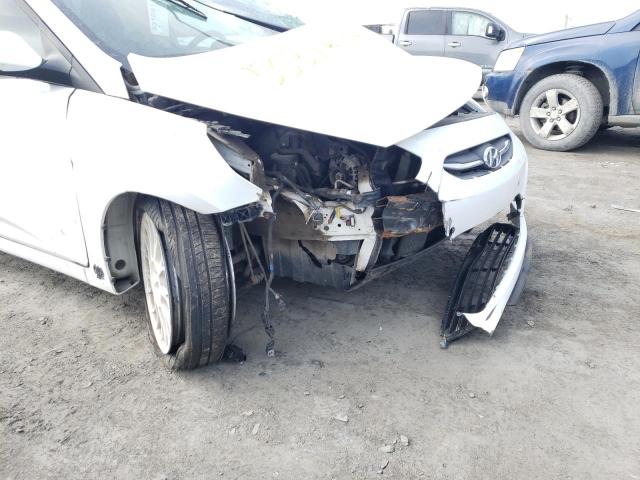 Photo 11 VIN: KMHCU5AE5HU334761 - HYUNDAI ACCENT 