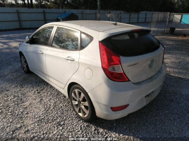 Photo 2 VIN: KMHCU5AE6CU003275 - HYUNDAI ACCENT 