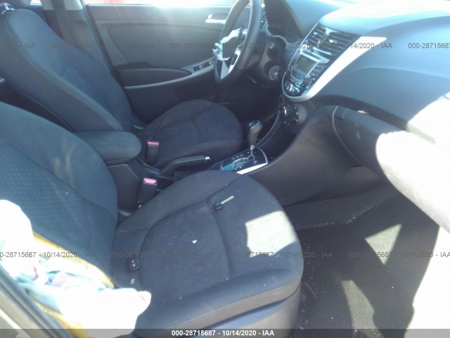 Photo 4 VIN: KMHCU5AE6DU072713 - HYUNDAI ACCENT 