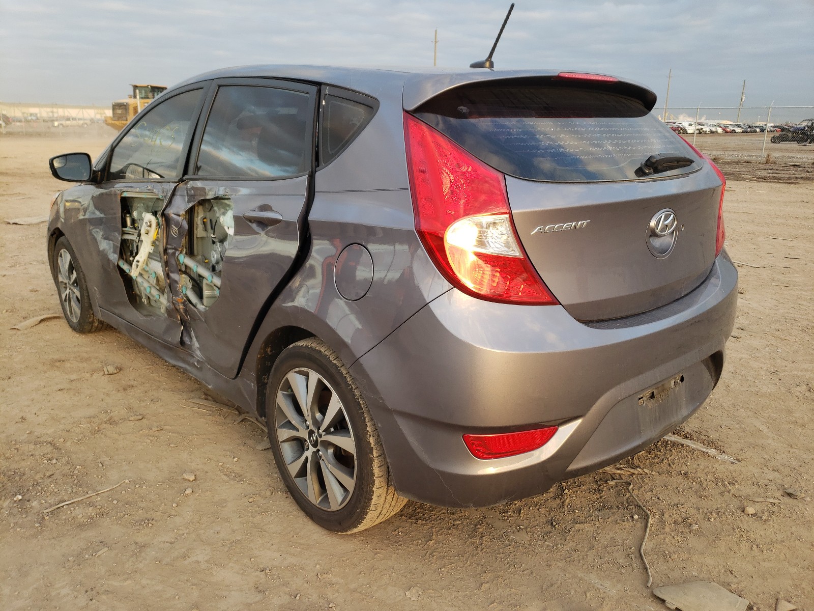 Photo 2 VIN: KMHCU5AE6GU257526 - HYUNDAI ACCENT SPO 