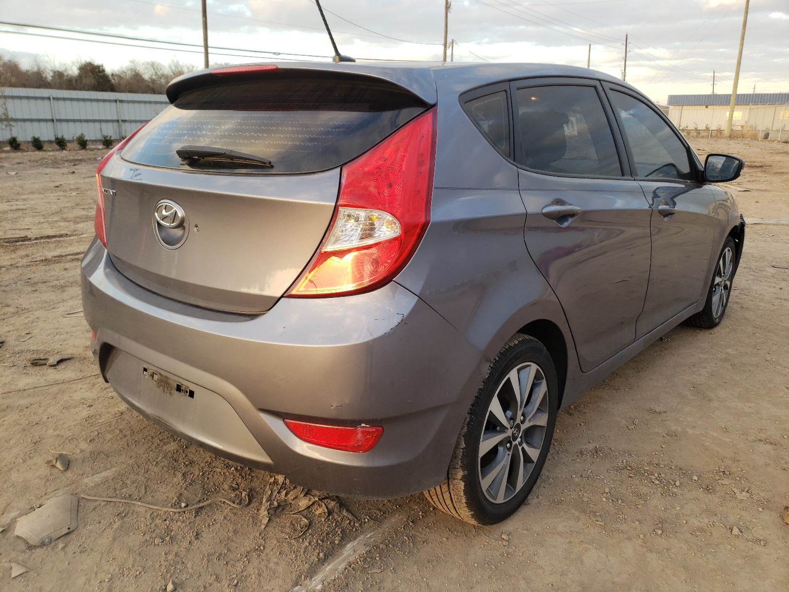 Photo 3 VIN: KMHCU5AE6GU257526 - HYUNDAI ACCENT SPO 