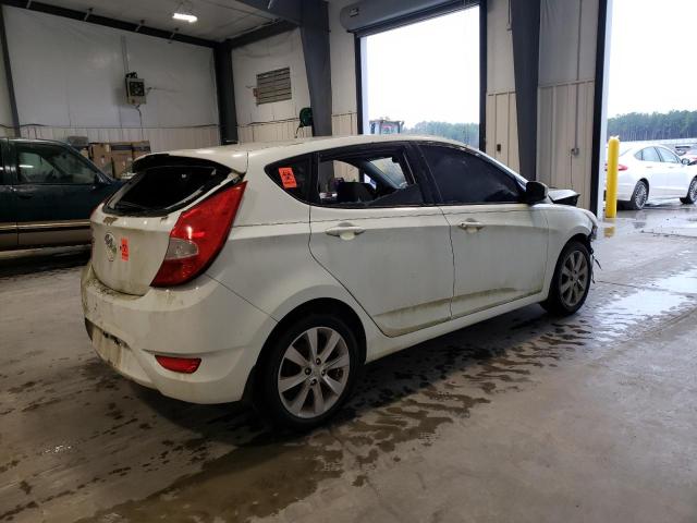 Photo 2 VIN: KMHCU5AE7CU016052 - HYUNDAI ACCENT 