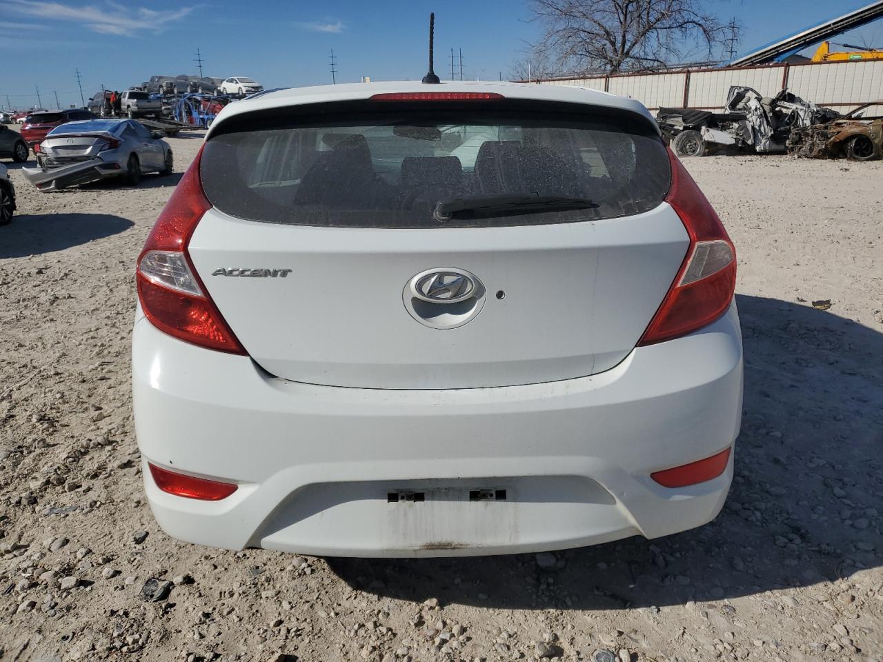 Photo 5 VIN: KMHCU5AE7DU130991 - HYUNDAI ACCENT 