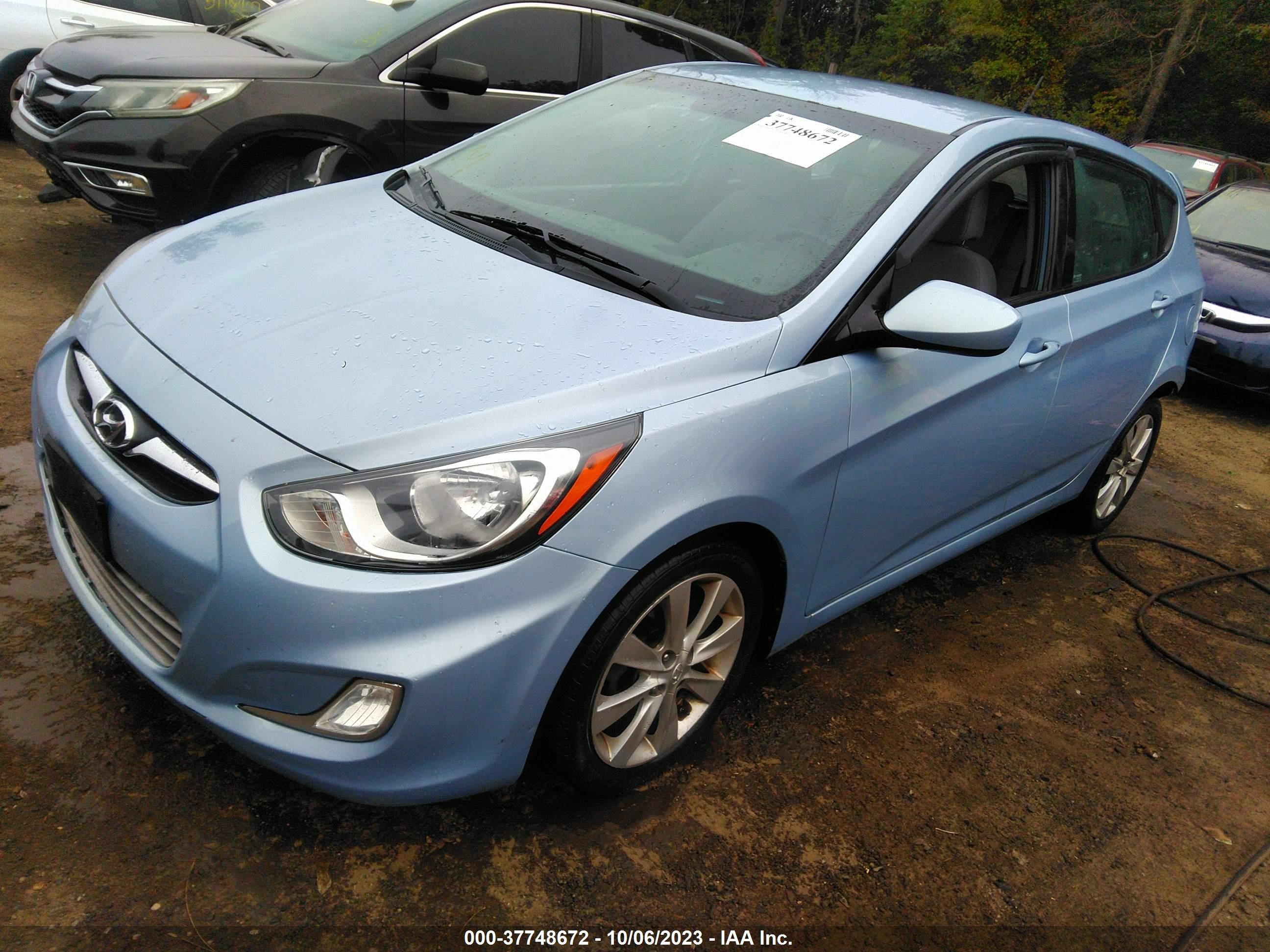 Photo 1 VIN: KMHCU5AE8CU005139 - HYUNDAI ACCENT 