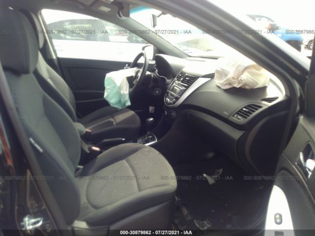 Photo 4 VIN: KMHCU5AE8CU034799 - HYUNDAI ACCENT 