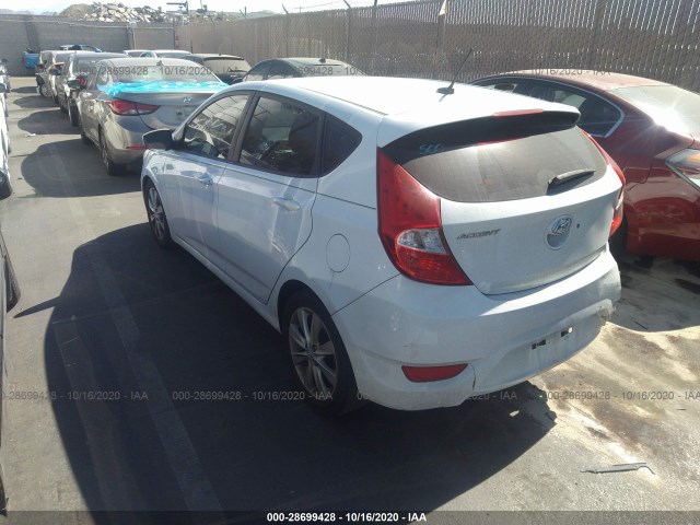 Photo 2 VIN: KMHCU5AE9CU022273 - HYUNDAI ACCENT 