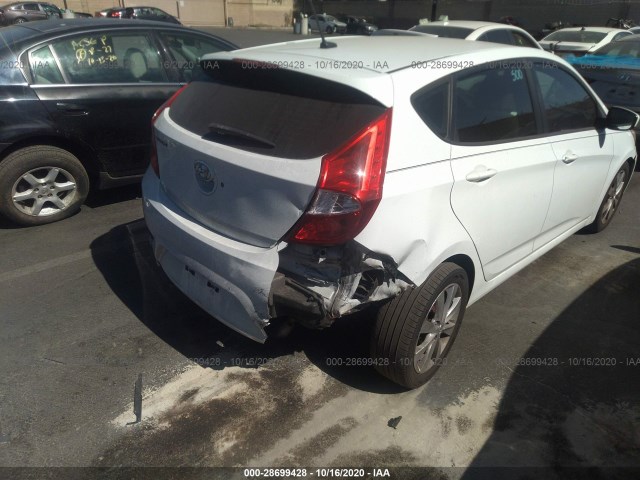 Photo 5 VIN: KMHCU5AE9CU022273 - HYUNDAI ACCENT 