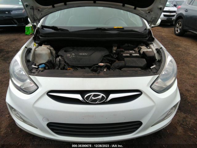 Photo 9 VIN: KMHCU5AE9CU030633 - HYUNDAI ACCENT 