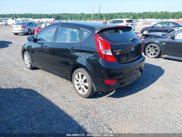 Photo 2 VIN: KMHCU5AEXDU087246 - HYUNDAI ACCENT 