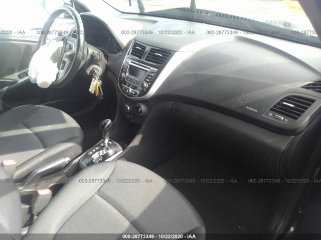 Photo 4 VIN: KMHCU5AEXFU212362 - HYUNDAI ACCENT 