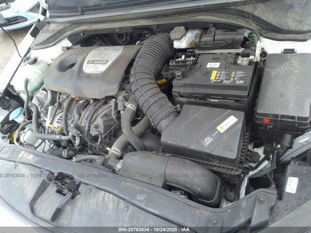 Photo 9 VIN: KMHD04LB0HU338519 - HYUNDAI ELANTRA 