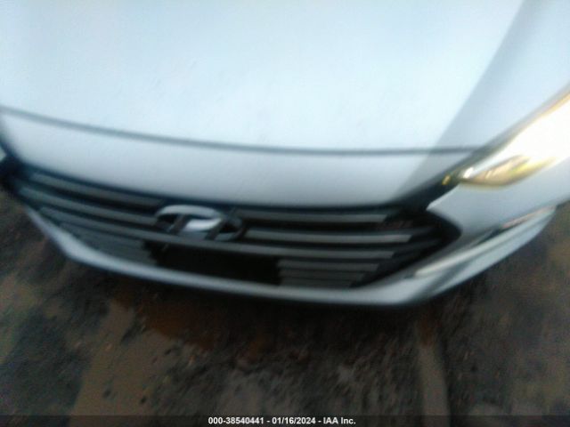 Photo 5 VIN: KMHD04LB0JU544493 - HYUNDAI ELANTRA 