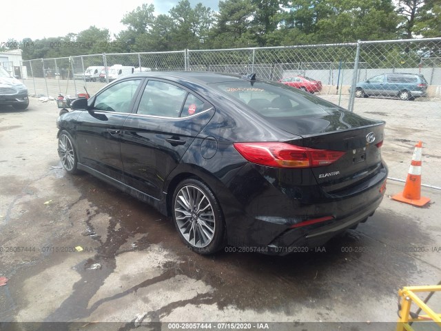 Photo 2 VIN: KMHD04LB0JU589627 - HYUNDAI ELANTRA 