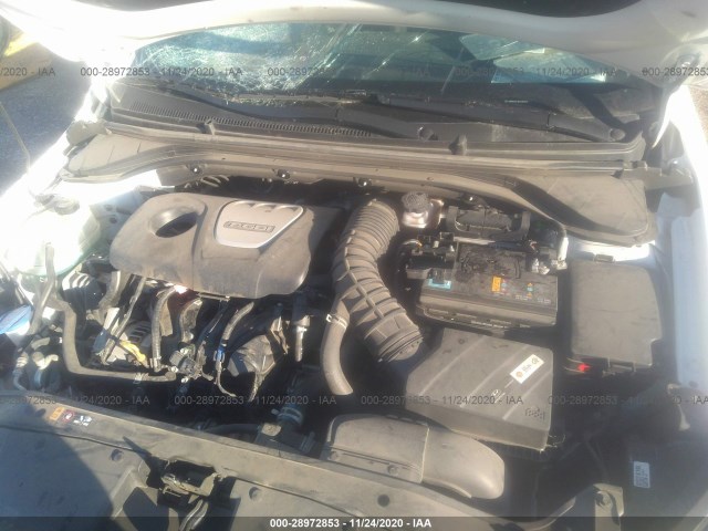 Photo 9 VIN: KMHD04LB0JU680204 - HYUNDAI ELANTRA 