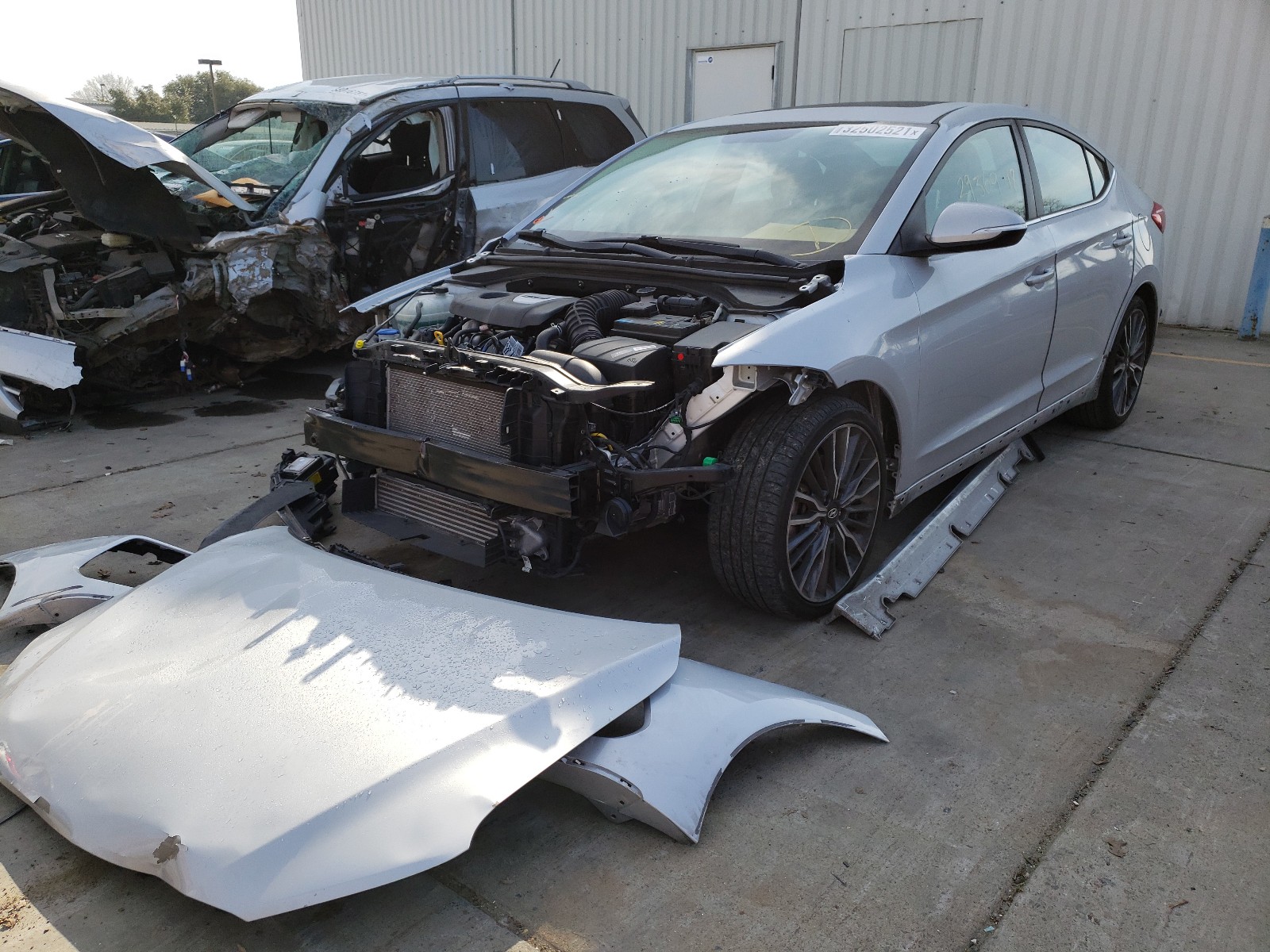 Photo 1 VIN: KMHD04LB1JU544017 - HYUNDAI ELANTRA SP 