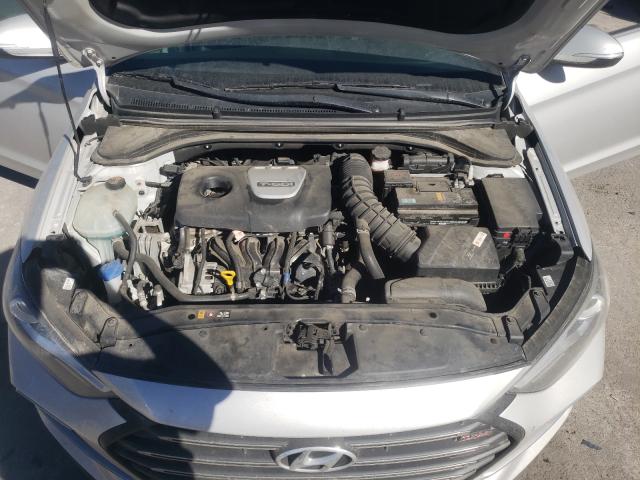 Photo 6 VIN: KMHD04LB1JU586669 - HYUNDAI ELANTRA SP 