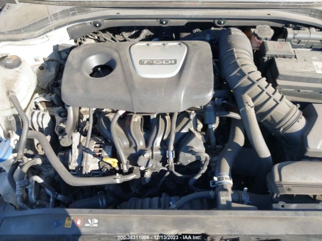 Photo 9 VIN: KMHD04LB2JU454701 - HYUNDAI ELANTRA 