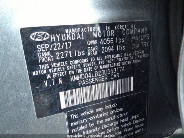 Photo 8 VIN: KMHD04LB2JU563174 - HYUNDAI ELANTRA 