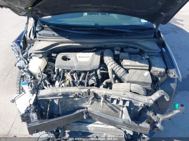 Photo 9 VIN: KMHD04LB2JU614186 - HYUNDAI ELANTRA 