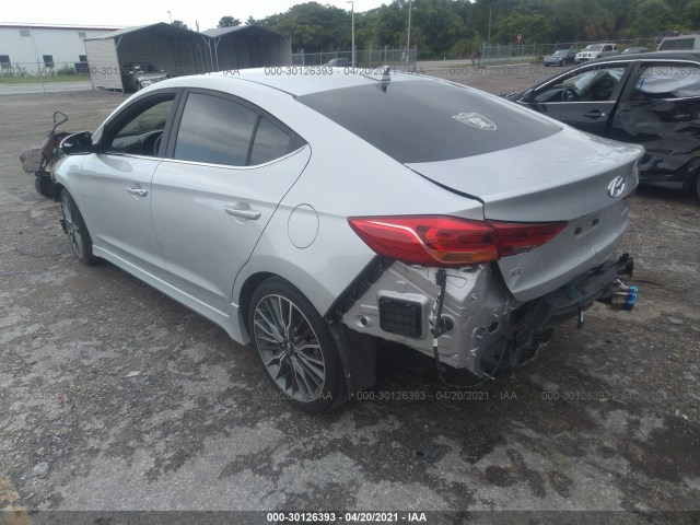 Photo 2 VIN: KMHD04LB3HU326218 - HYUNDAI ELANTRA 