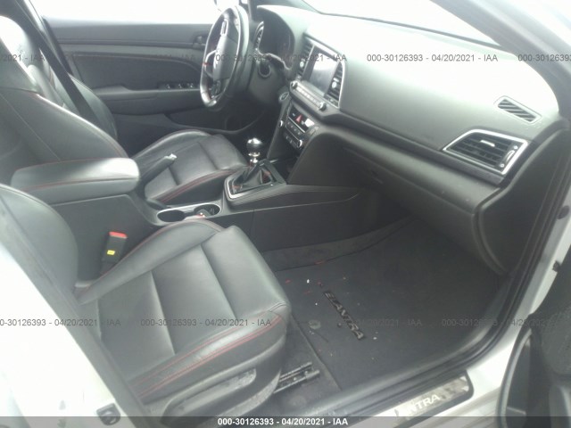 Photo 4 VIN: KMHD04LB3HU326218 - HYUNDAI ELANTRA 