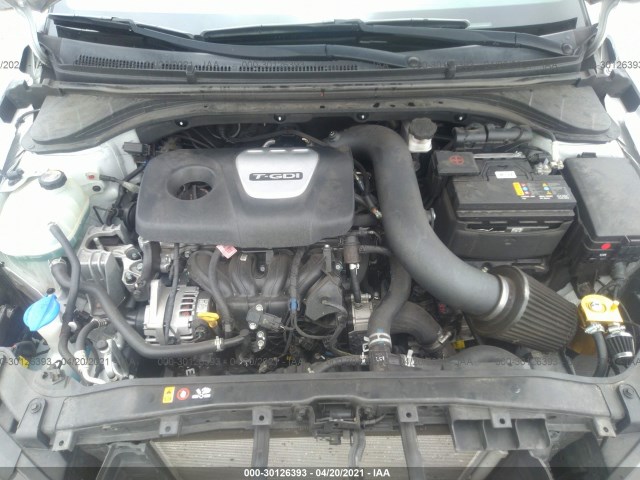 Photo 9 VIN: KMHD04LB3HU326218 - HYUNDAI ELANTRA 