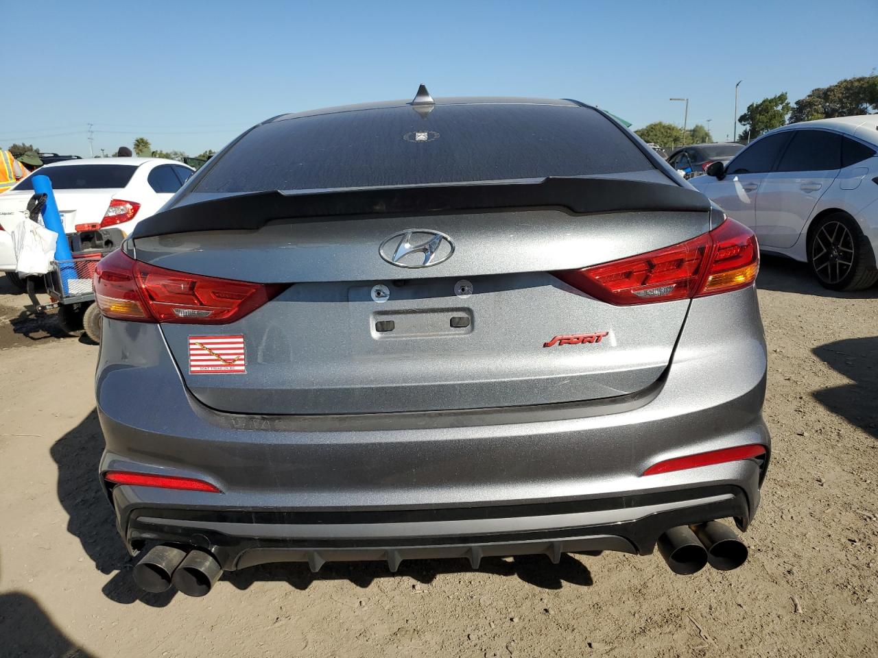 Photo 5 VIN: KMHD04LB3JU636729 - HYUNDAI ELANTRA 