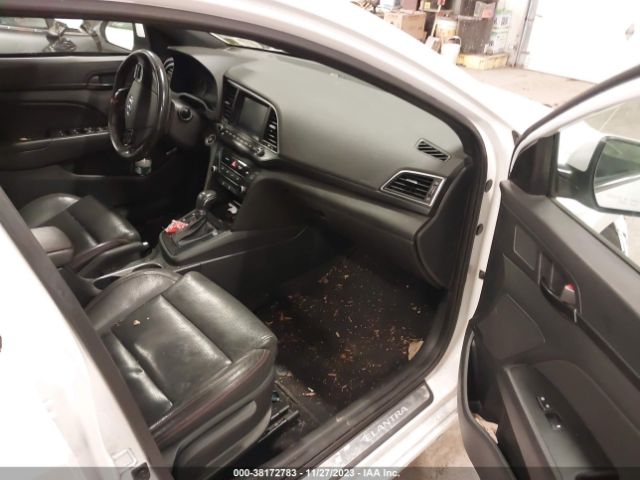 Photo 4 VIN: KMHD04LB3JU723613 - HYUNDAI ELANTRA 