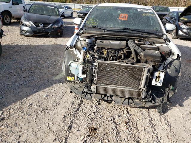 Photo 8 VIN: KMHD04LB5HU364209 - HYUNDAI ELANTRA SP 