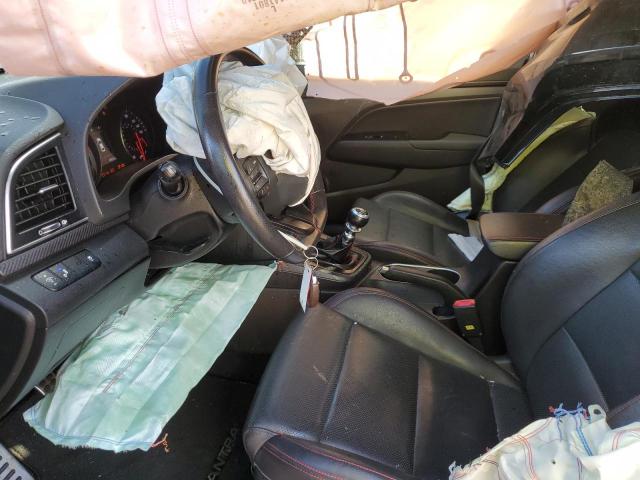 Photo 6 VIN: KMHD04LB6HU330859 - HYUNDAI ELANTRA 