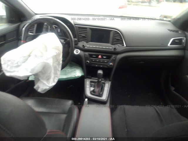 Photo 4 VIN: KMHD04LB6JU504435 - HYUNDAI ELANTRA 