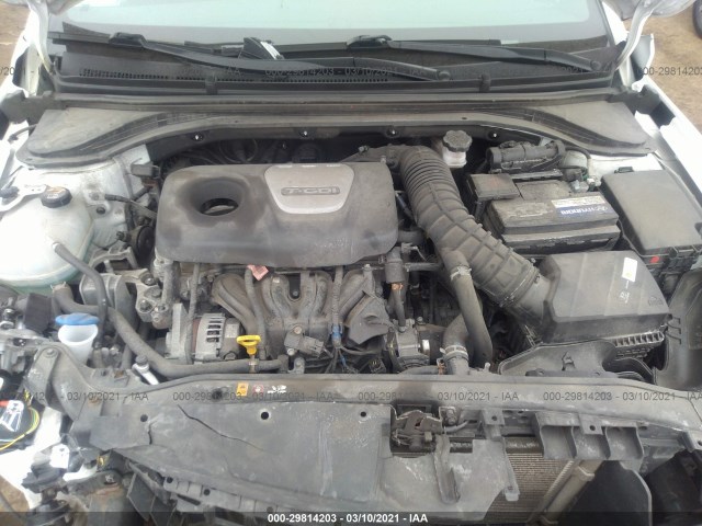 Photo 9 VIN: KMHD04LB6JU504435 - HYUNDAI ELANTRA 