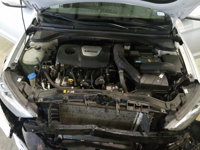 Photo 6 VIN: KMHD04LB6JU705882 - HYUNDAI ELANTRA SP 