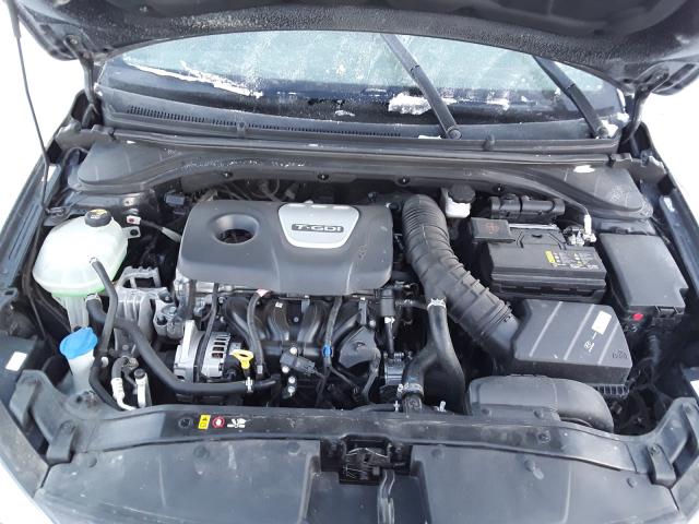 Photo 6 VIN: KMHD04LB7HU320485 - HYUNDAI ELANTRA SP 