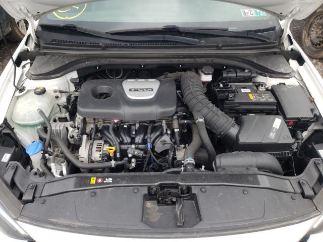 Photo 6 VIN: KMHD04LB7HU353230 - HYUNDAI ELANTRA SP 