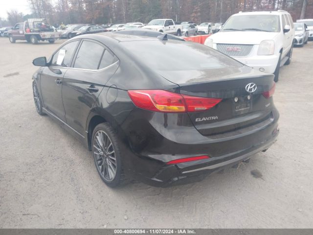 Photo 2 VIN: KMHD04LB8JU471972 - HYUNDAI ELANTRA 