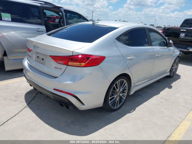 Photo 3 VIN: KMHD04LB8JU509975 - HYUNDAI ELANTRA 