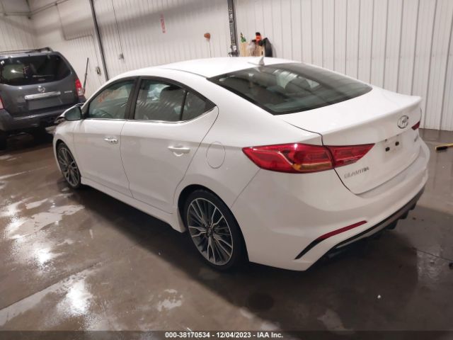 Photo 2 VIN: KMHD04LB8JU589987 - HYUNDAI ELANTRA 