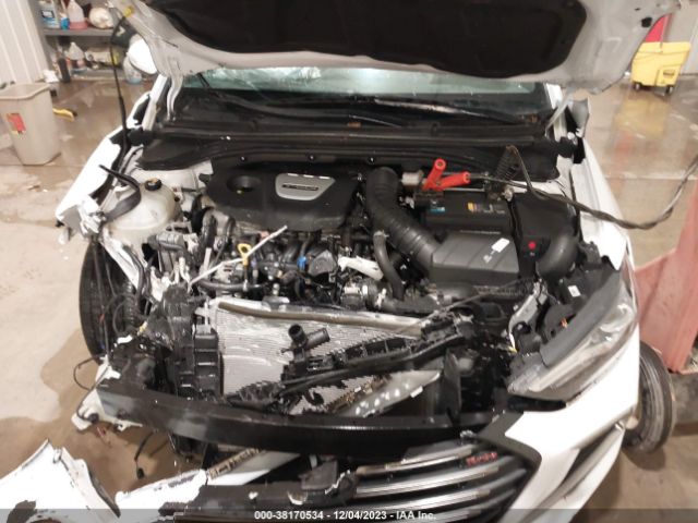 Photo 9 VIN: KMHD04LB8JU589987 - HYUNDAI ELANTRA 