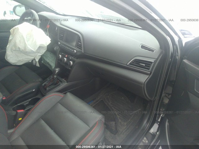 Photo 4 VIN: KMHD04LB8KU829511 - HYUNDAI ELANTRA 