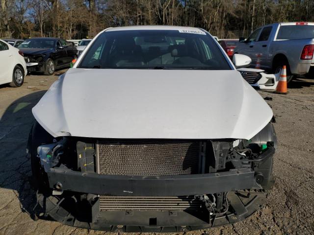 Photo 4 VIN: KMHD04LB9HU320472 - HYUNDAI ELANTRA 