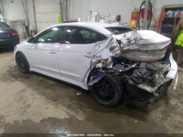 Photo 2 VIN: KMHD04LB9HU333285 - HYUNDAI ELANTRA 