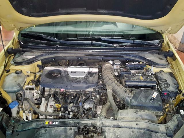 Photo 6 VIN: KMHD04LB9HU396984 - HYUNDAI ELANTRA SP 